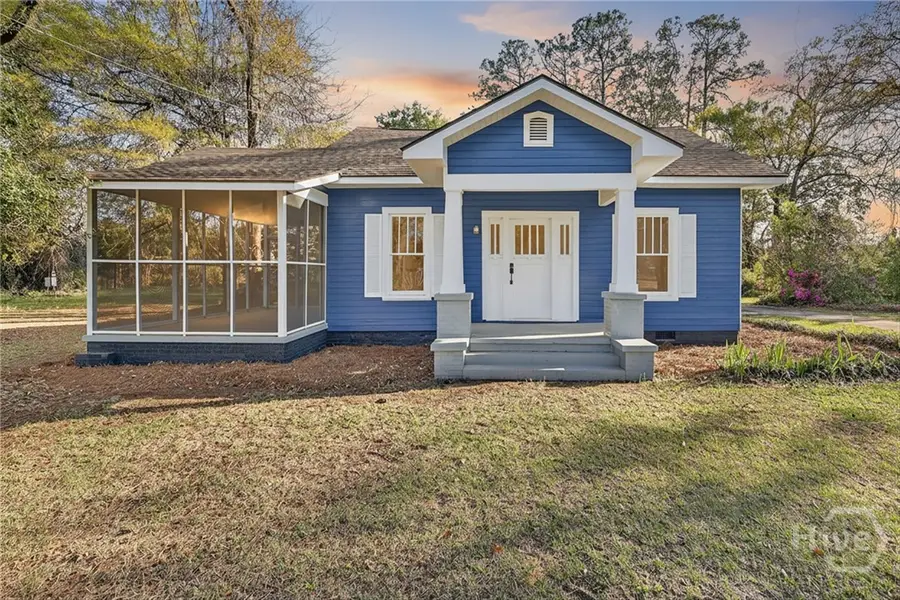 104 E Burkhalter Street, Pembroke, GA 31321 - #2