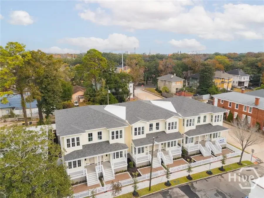 304 W 38th Street, Savannah, GA 31401 - #2