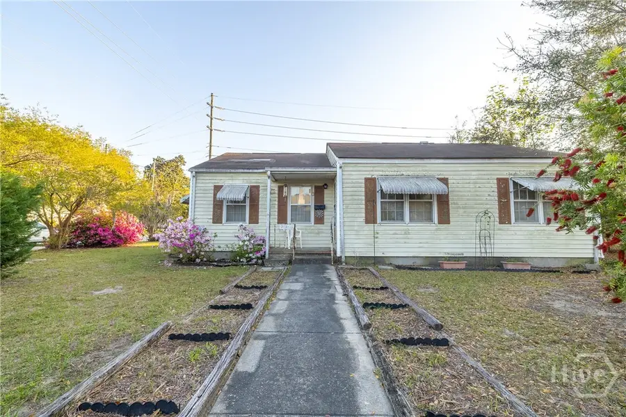 2121 E 58th Street, Savannah, GA 31404 - #2