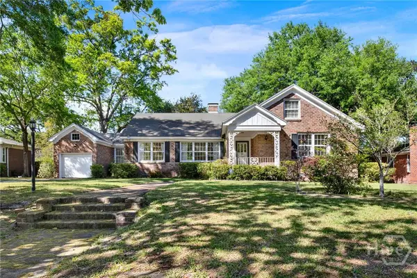 20 E 61st Street, Savannah, GA 31405