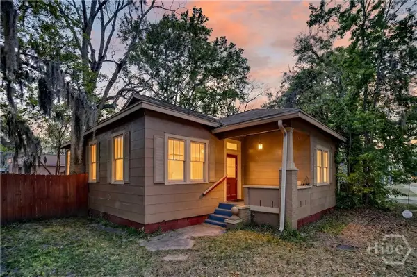 901 W 52nd Street, Savannah, GA 31405