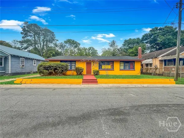 114 W 61st Street, Savannah, GA 31401