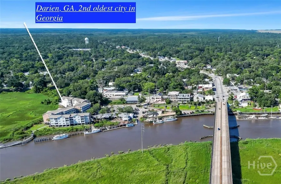 91 Screven Street #D207, Darien, GA 31305 - #2