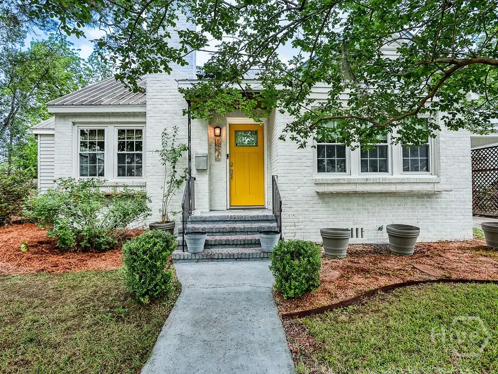 1216 E 40th Street, Savannah, GA 31404 - #1