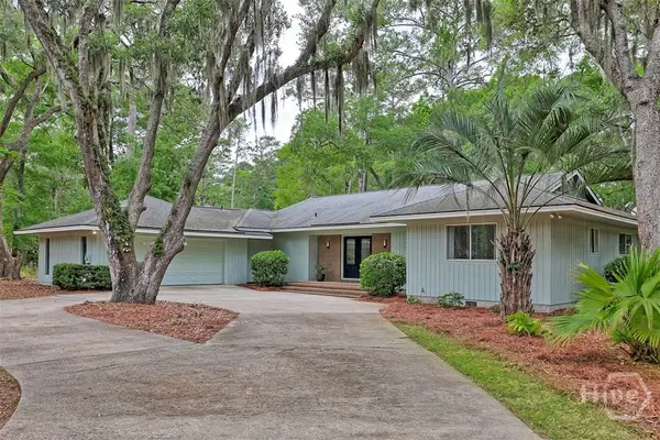 2 Abbott Lane, Savannah, GA 31411
