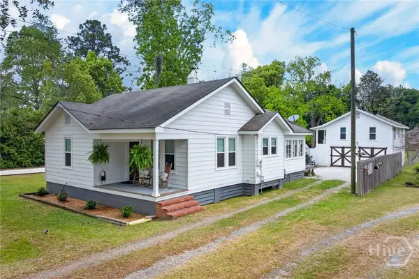 90 Varnedoe Avenue, Savannah, GA 31408