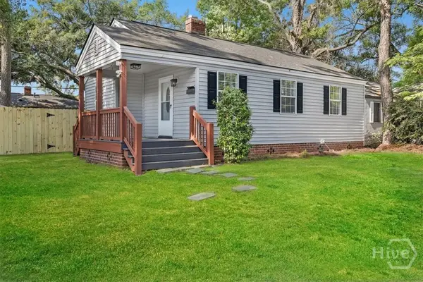 2111 Greenwood Street, Savannah, GA 31404