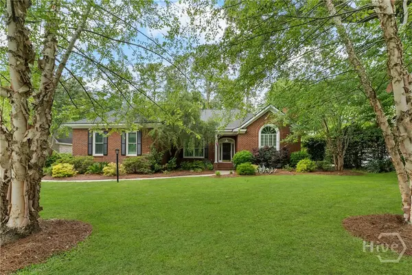 112 Pine Lakes Avenue, Savannah, GA 31405