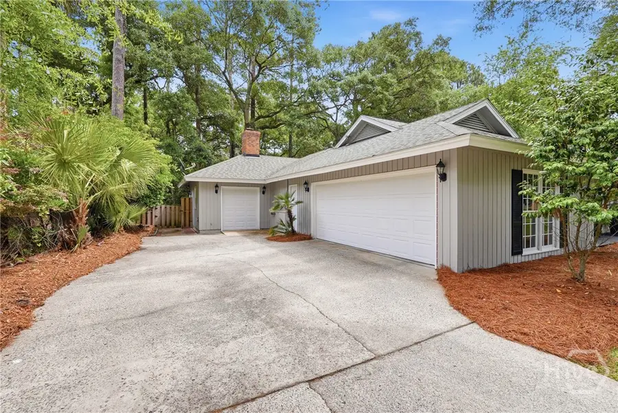 11 Monastery Road W, Savannah, GA 31411 - #3