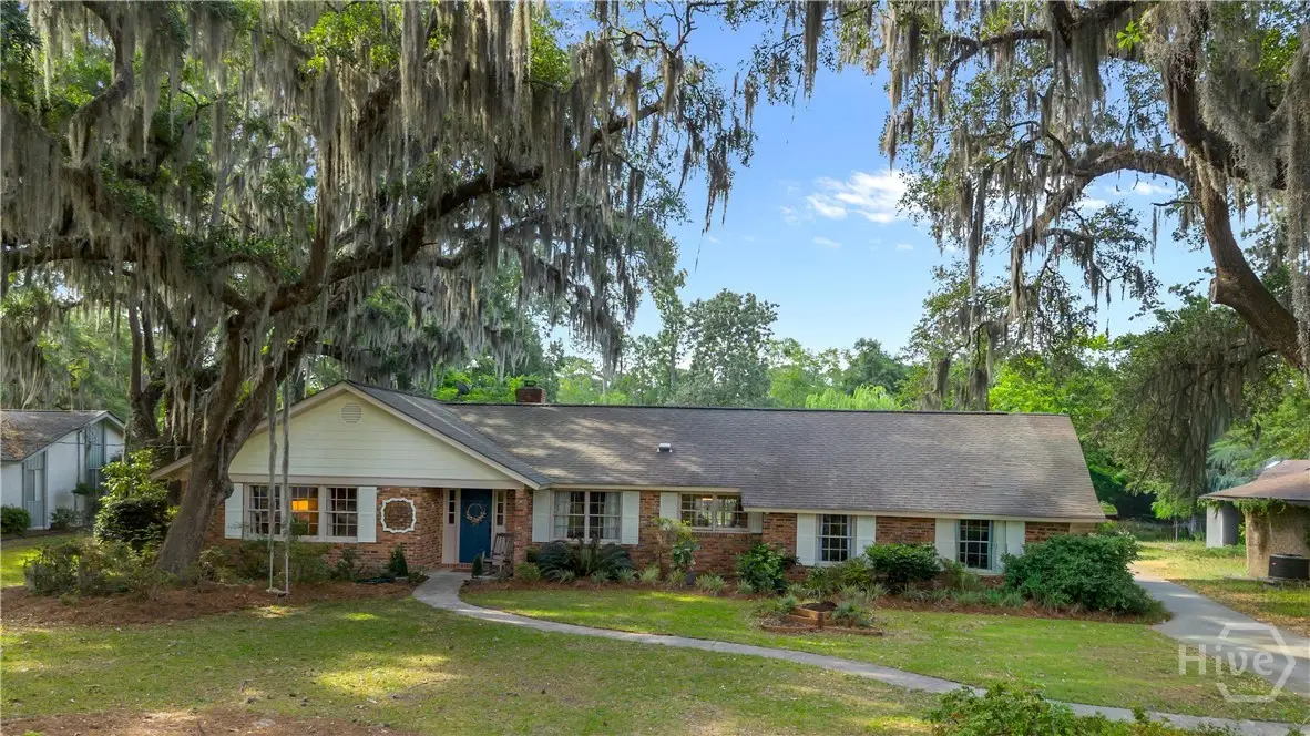 472 Strathy Hall Drive, Richmond Hill, GA 31324 - #1