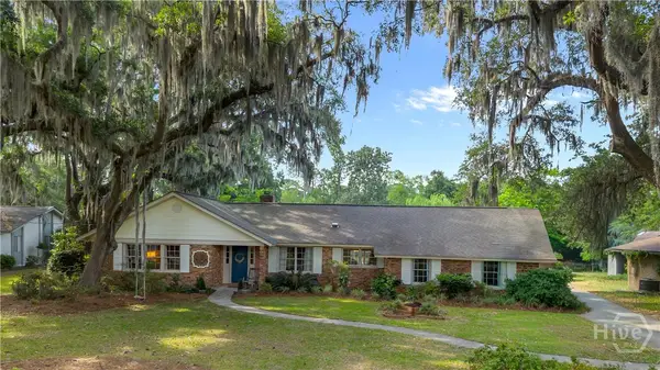 472 Strathy Hall Drive, Richmond Hill, GA 31324