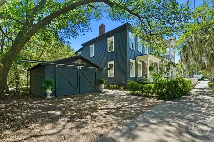205 E 39th Street, Savannah, GA 31401 - #3