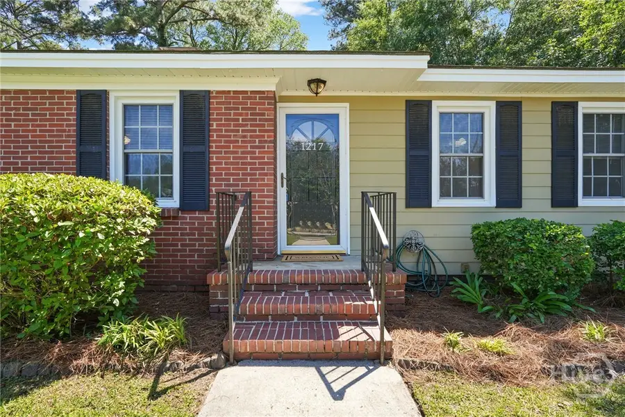 1217 E Derenne Avenue, Savannah, GA 31406 - #2