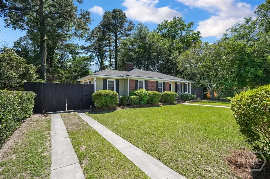 1217 E Derenne Avenue, Savannah, GA 31406 - #3