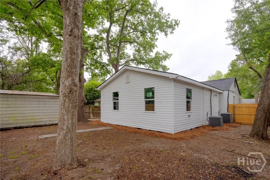 405 N Baldwin Cir, Savannah, GA 31405 - #3