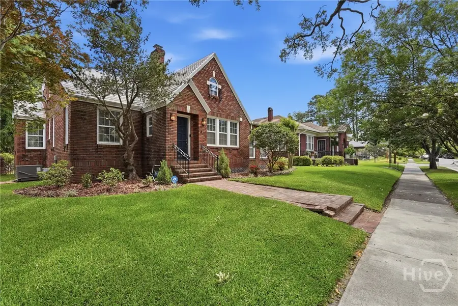 326 E 53rd Street, Savannah, GA 31405 - #3