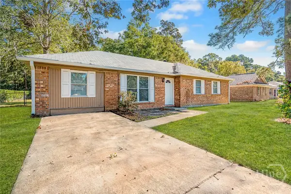 216 Holiday Circle, Savannah, GA 31419