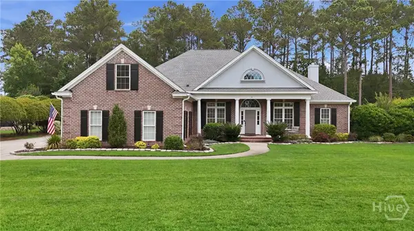 33 Lake Heron Court W, Pooler, GA 