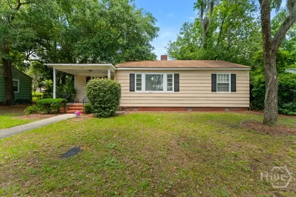 52 S Parkwood Drive, Savannah, GA 31404