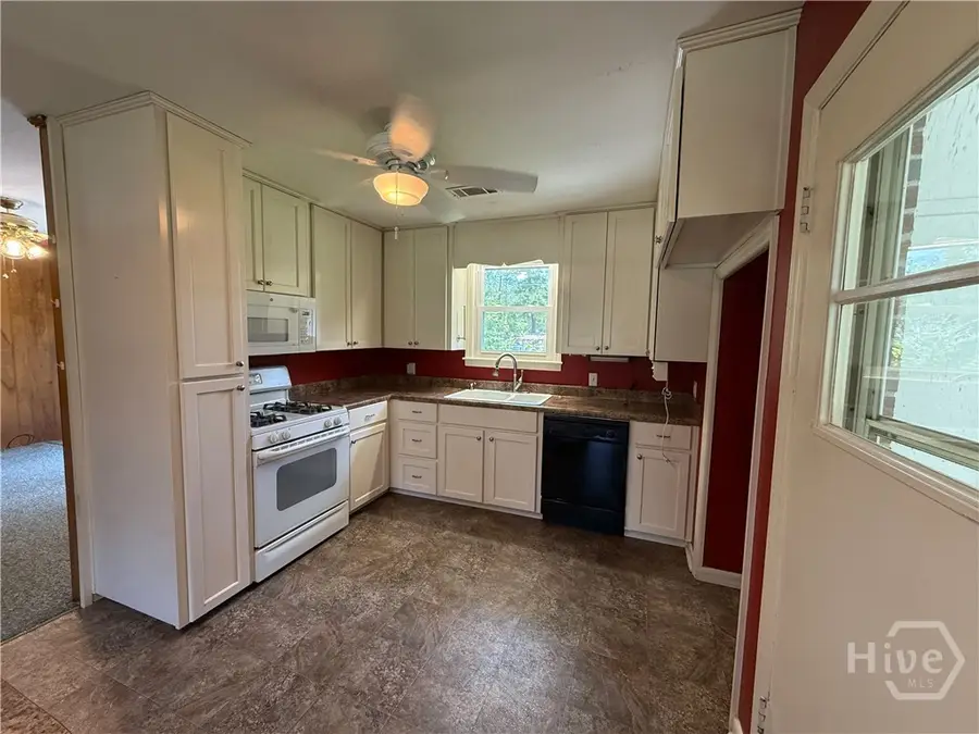 120 E Johnson Street, Rincon, GA 31326 - #3