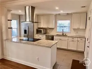 21 E 61st Street, Savannah, GA  - #3