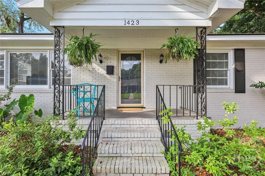 1423 E 40th Street, Savannah, GA 31404 - #2