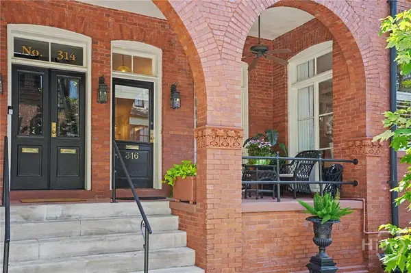 316 E Charlton Street, Savannah, GA 31401