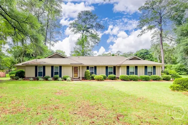 22 River Oaks Road, Savannah, GA 31410