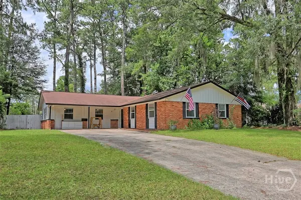 8 Hillyer Drive, Savannah, GA 31406