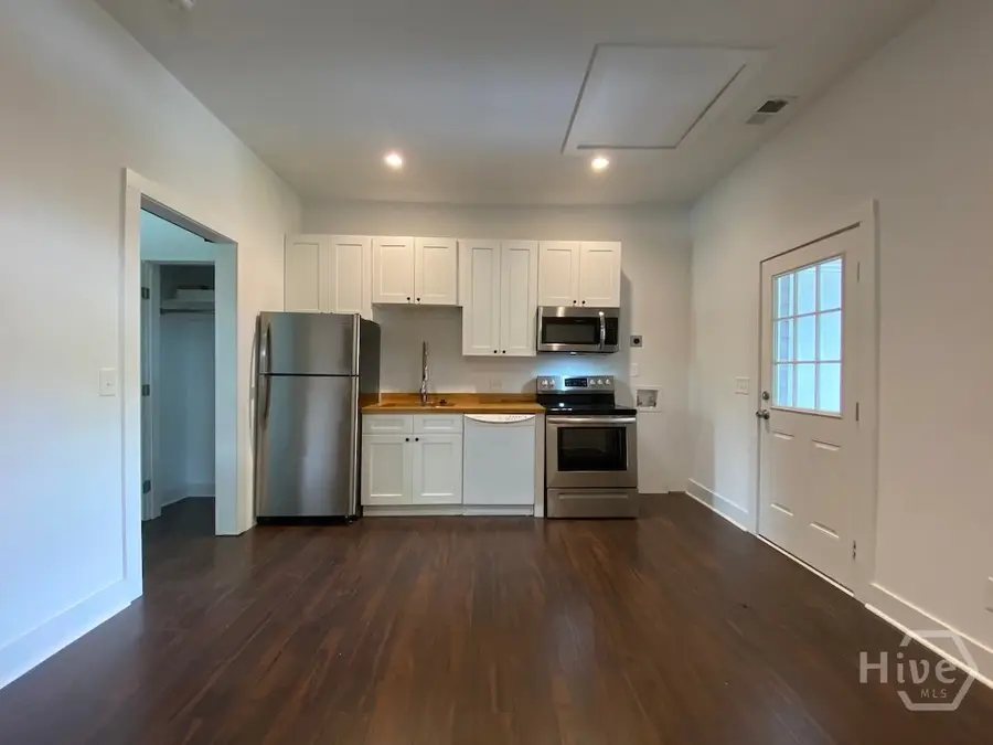 111 W 48th Street, Savannah, GA 31405 - #3