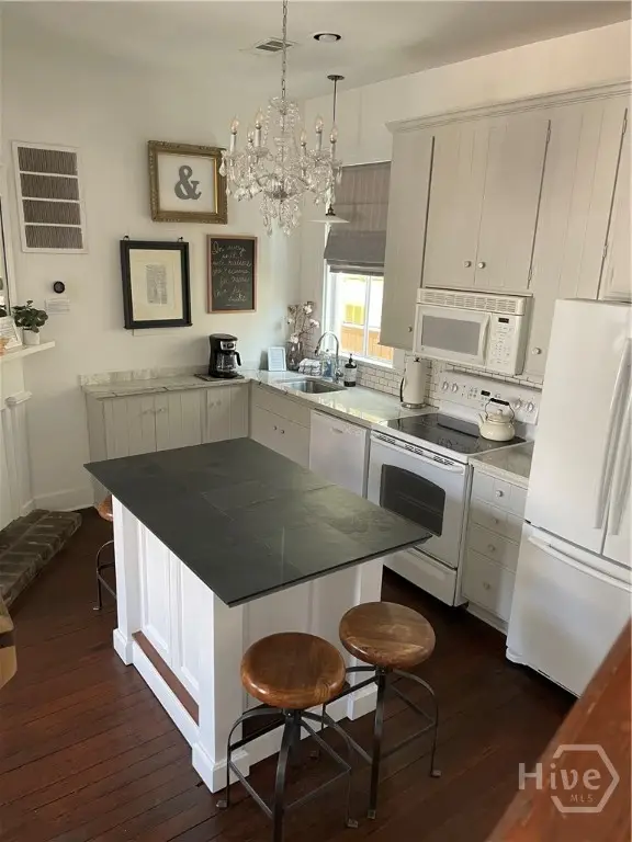 508 E York Street, Savannah, GA 31401 - #3