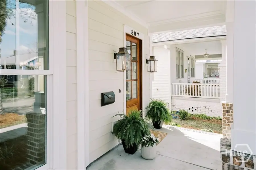 807 E 33rd, Savannah, GA 31401 - #3