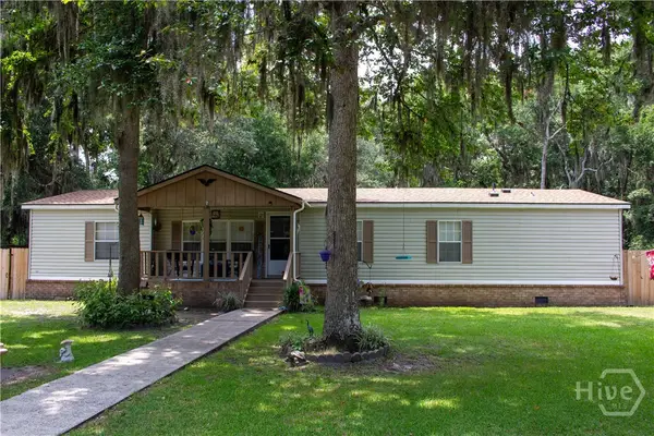 364 Lake Pamona Road, Midway, GA 31320