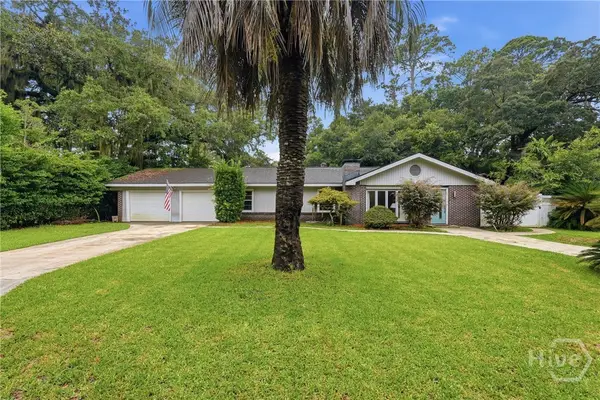 33 Romney Place, Savannah, GA 31406