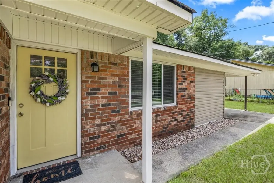 305 E 4th Street, Springfield, GA 31329 - #2