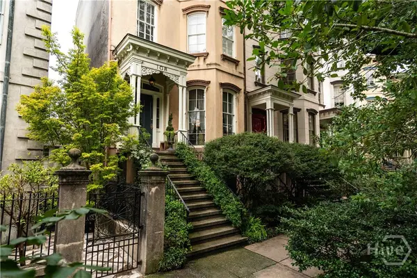 108 E Gaston Street, Savannah, GA 31401
