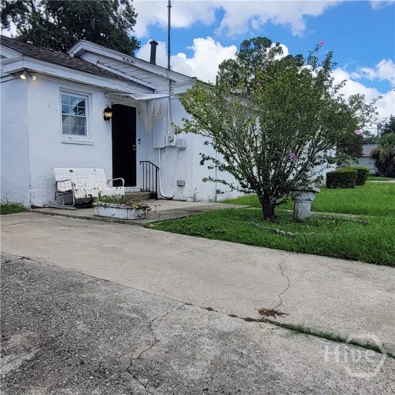801 W 47th Street, Savannah, GA 31405 - #3