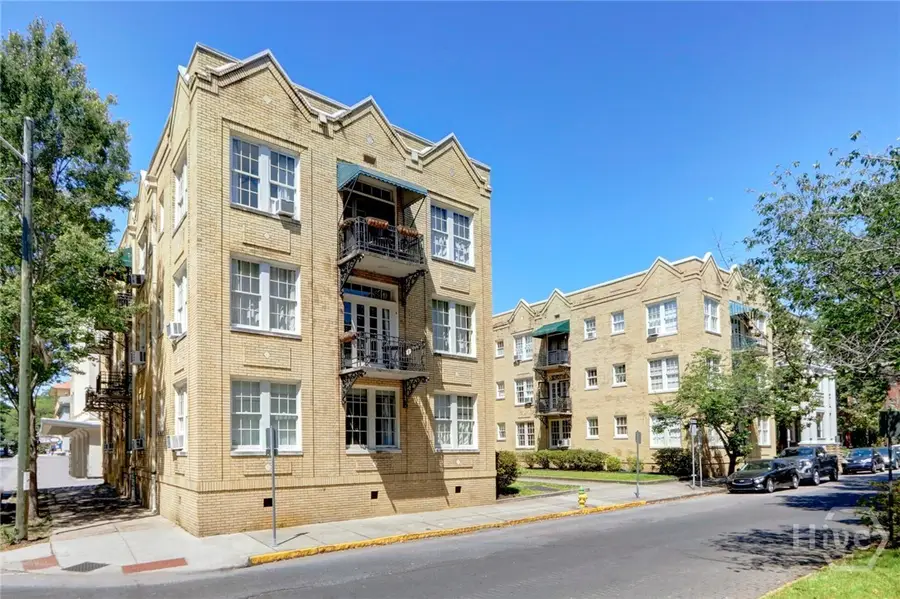 210 E State Street #20, Savannah, GA 31401 - #2