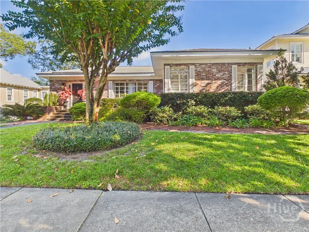 38 E 55th Street, Savannah, GA 31405 - #1