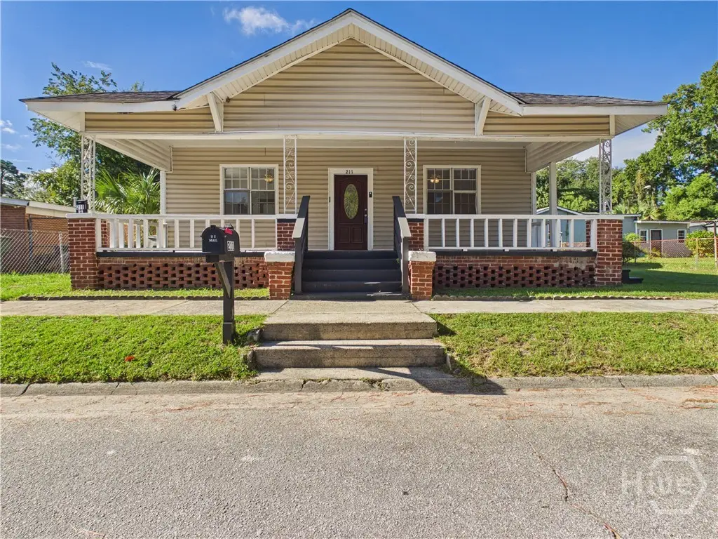 211 W 59th Street, Savannah, GA 31405 - #1