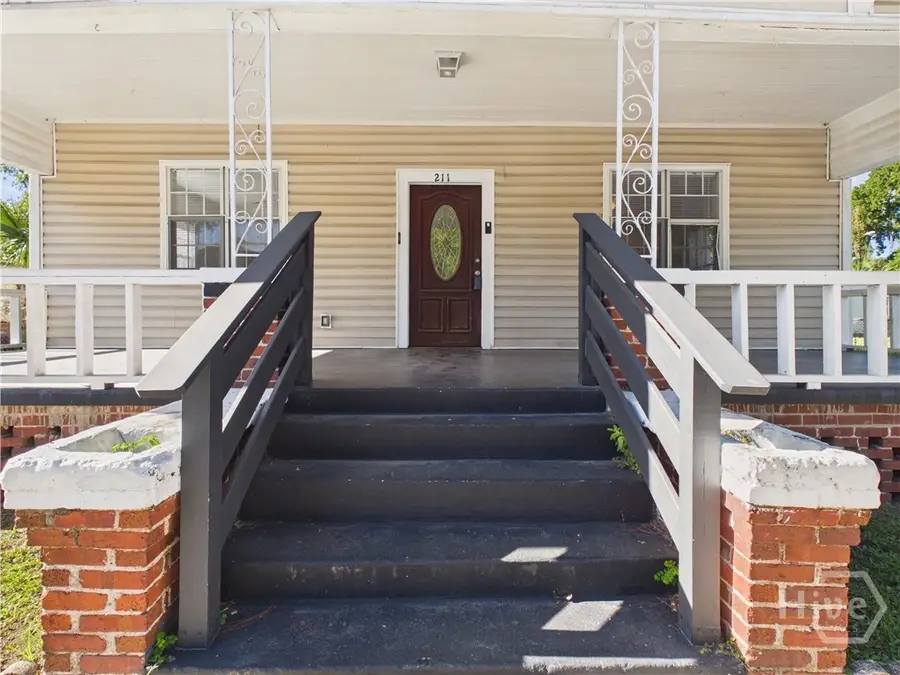 211 W 59th Street, Savannah, GA 31405 - #2