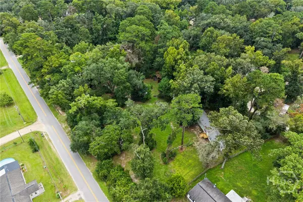 253 Cornfield Avenue, Midway, GA 31320