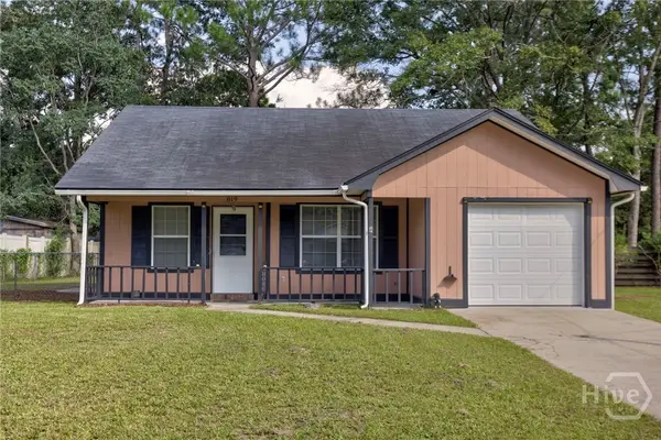 819 Ridgewood Way, Hinesville, GA 31313