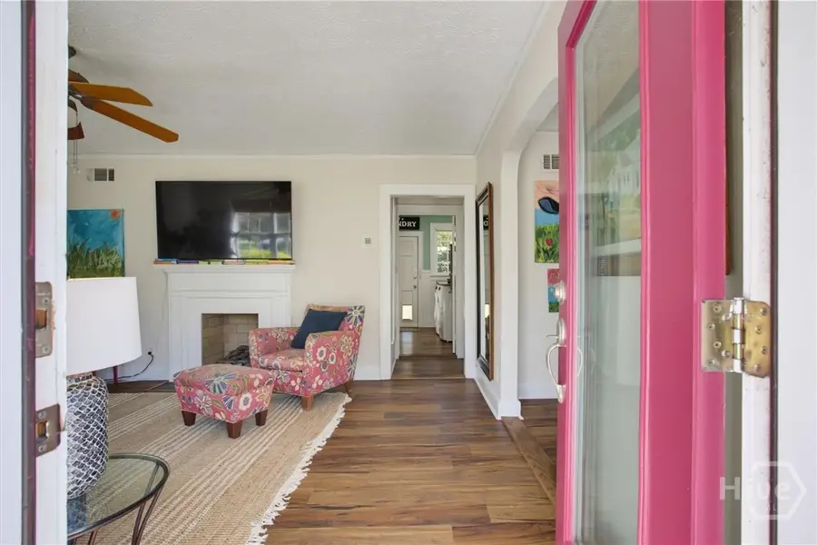 406 E 61st Street, Savannah, GA 31405 - #3