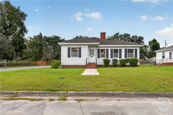 38th E Street Street, Savannah, GA 31401