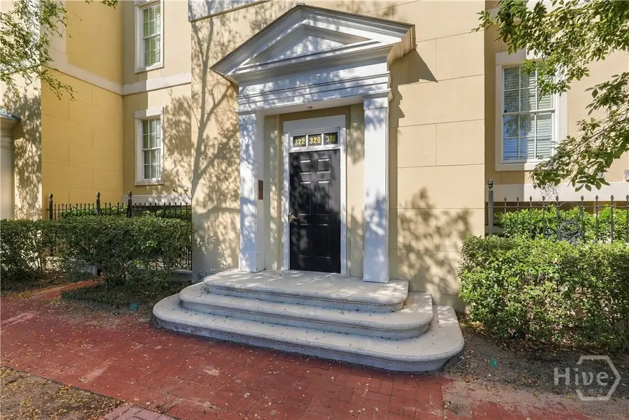 318 W Jones Street, Savannah, GA 31401 - #2