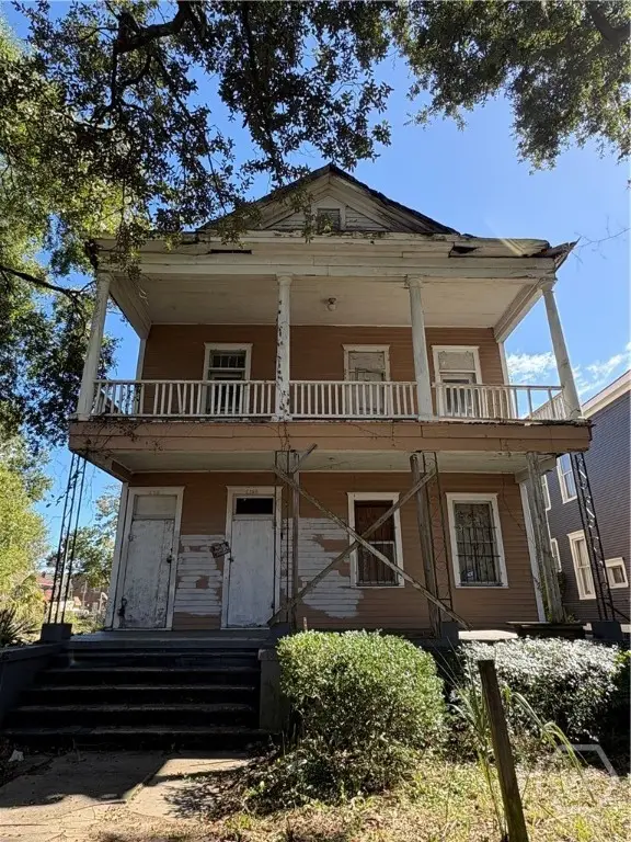 1706 Barnard Street, Savannah, GA 31401