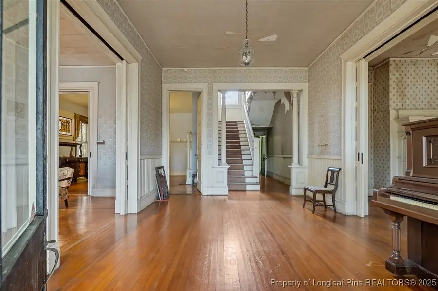 205 N Vance Street, Red Springs, NC 28377 - Image #2