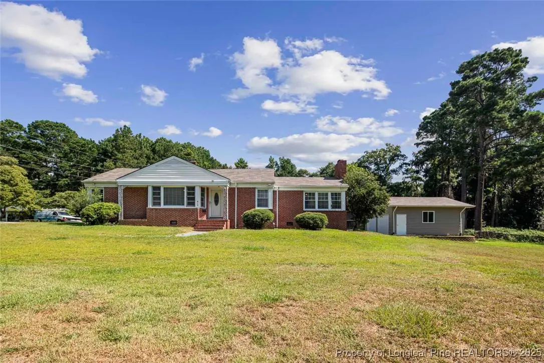 613 E 3rd Avenue, Red Springs, NC 28377 - Image #1