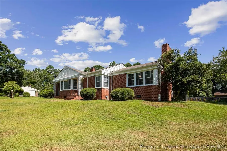 613 E 3rd Avenue, Red Springs, NC 28377 - Image #3